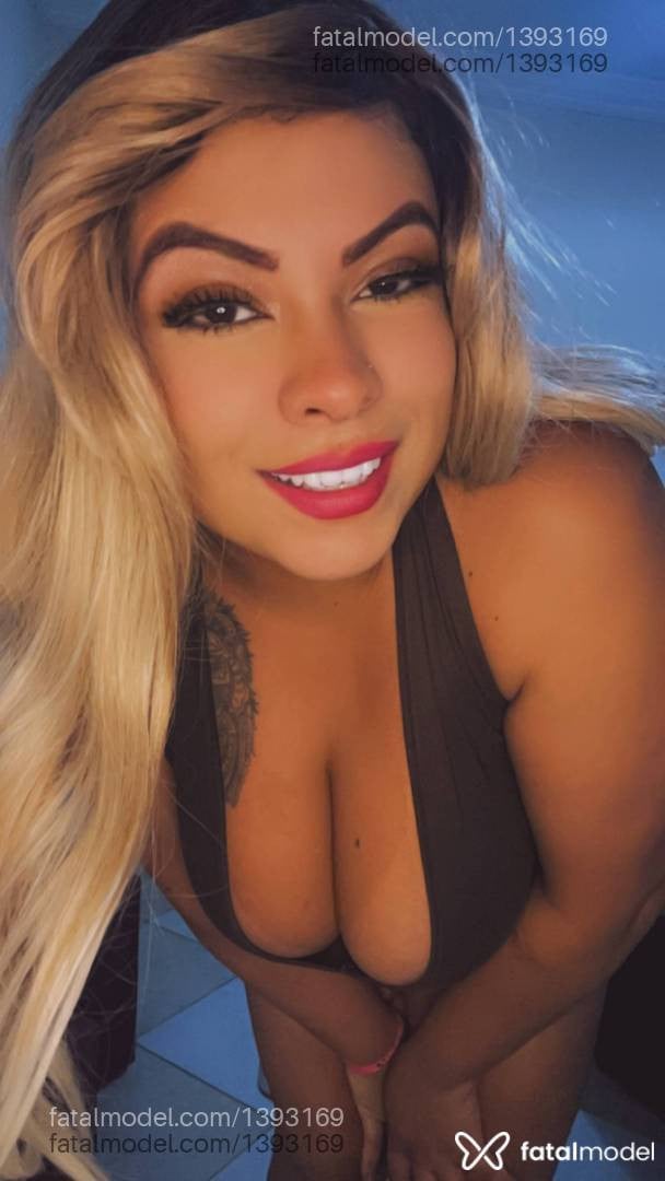 Acompanhante mulher com cabelo castanho de olhos castanhos - Kabulosa