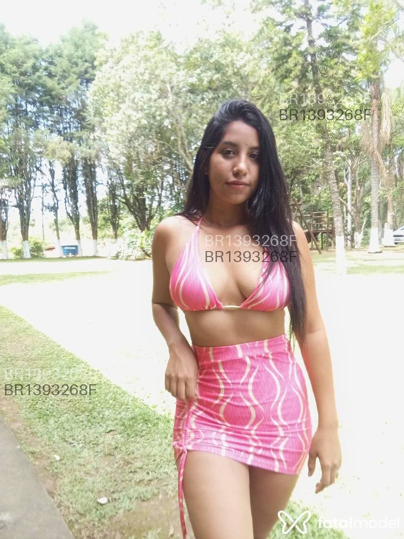 Acompanhante mulher morena (o) de olhos castanhos em Virtual Acompanhante mulher morena (o) de olhos castanhos em Virtual - Luana lins