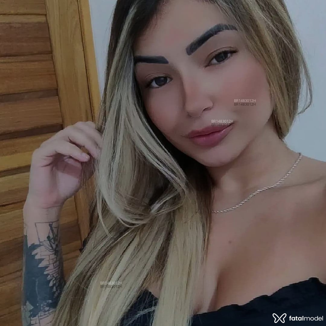 Acompanhante mulher loira (o) de olhos castanhos em São Paulo Acompanhante mulher loira (o) de olhos castanhos em São Paulo - Gabriela Louise
