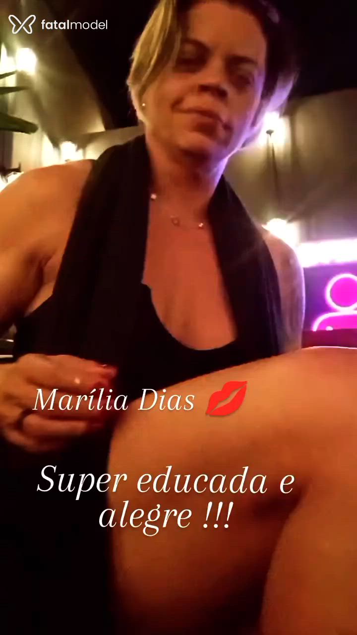 Acompanhante mulher loira (o) de olhos castanhos em João Pessoa - Marília dias