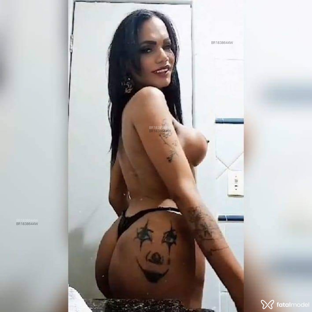 Acompanhante mulher trans morena (o) de olhos mel em Aparecida de Goiânia Acompanhante mulher trans morena (o) de olhos mel em Aparecida de Goiânia - Mirella Bottini