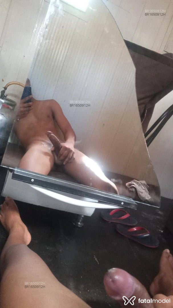 Acompanhante homem morena (o) de olhos castanhos em Palmas Acompanhante homem morena (o) de olhos castanhos em Palmas - LEKINHO