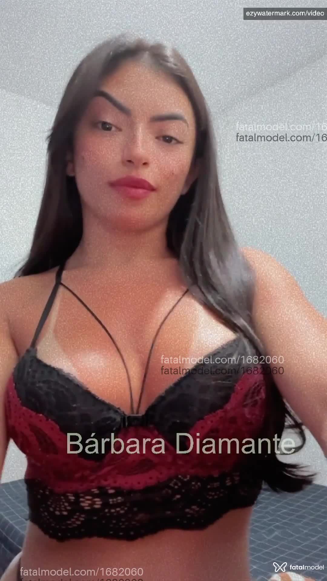 Acompanhante mulher trans morena (o) de olhos castanhos em Betim - Bárbara