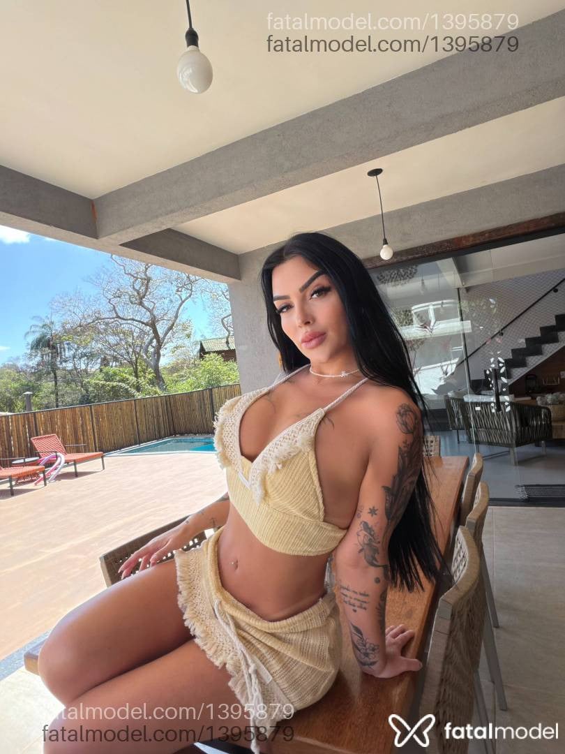 Acompanhante mulher morena (o) de olhos verdes - Samy Maschietto
