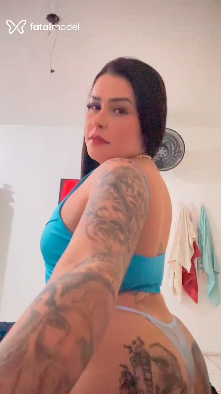 Acompanhante mulher com cabelo castanho de olhos castanhos - Amanda Cristina