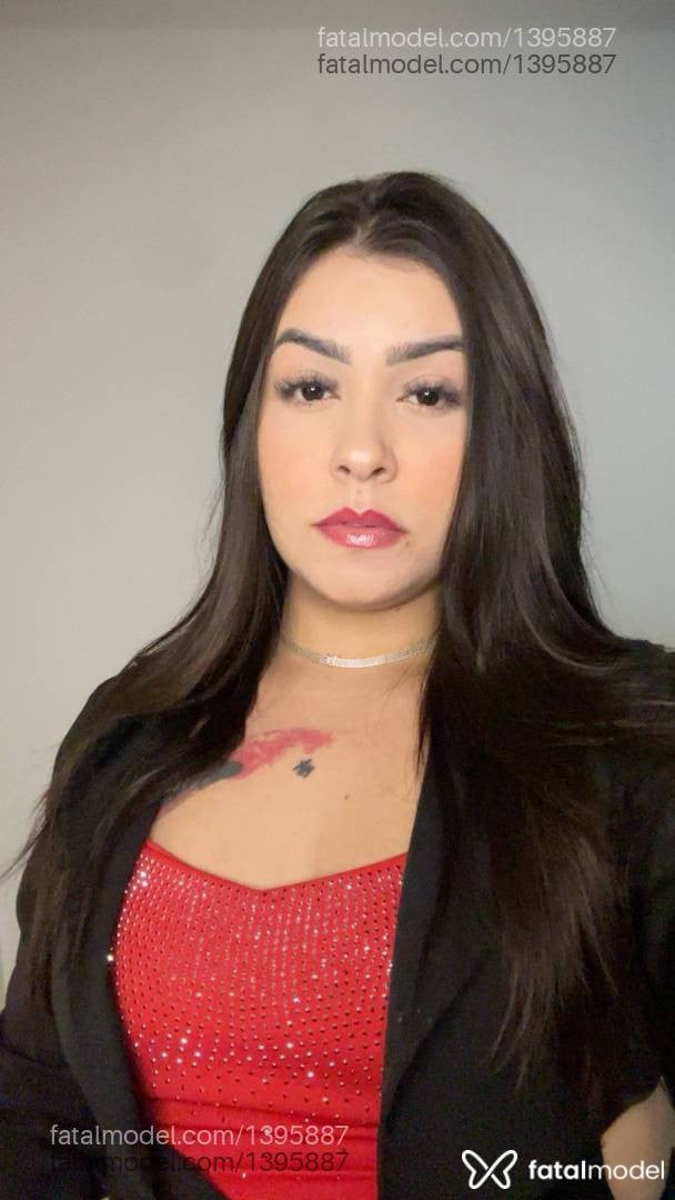 Acompanhante mulher com cabelo castanho de olhos castanhos - Amanda Cristina