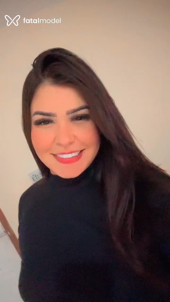 Acompanhante mulher com cabelo castanho de olhos castanhos - Amanda Cristina
