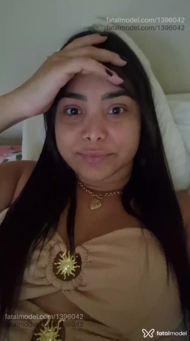 Acompanhante mulher com cabelo castanho de olhos castanhos em Livramento de Nossa Senhora - Luna