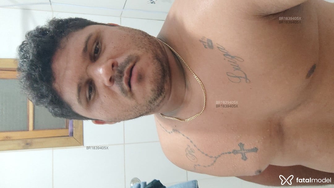 Acompanhante homem morena (o) de olhos pretos em Porto Belo Acompanhante homem morena (o) de olhos pretos em Porto Belo - Bbzinho