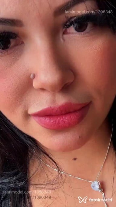 Acompanhante mulher morena (o) de olhos castanhos em Curitiba Acompanhante mulher morena (o) de olhos castanhos em Curitiba - Paola novais