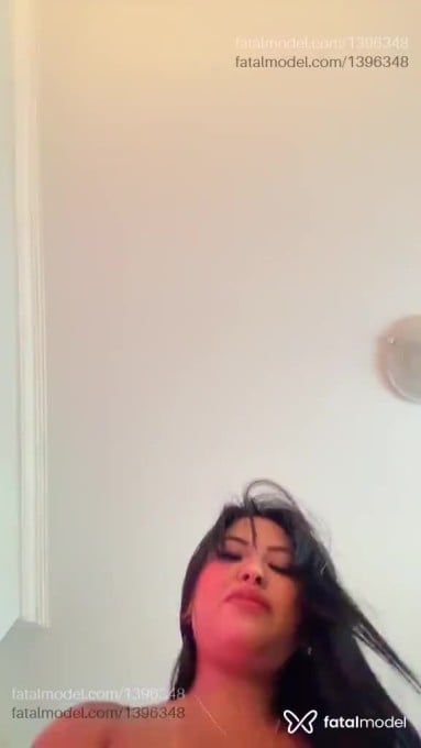 Acompanhante mulher morena (o) de olhos castanhos em Curitiba Acompanhante mulher morena (o) de olhos castanhos em Curitiba - Paola novais