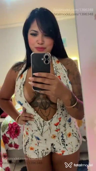 Acompanhante mulher morena (o) de olhos castanhos em Curitiba Acompanhante mulher morena (o) de olhos castanhos em Curitiba - Paola novais