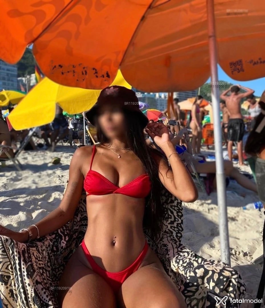 Acompanhante mulher morena (o) de olhos castanhos - Amanda Acompanhante mulher morena (o) de olhos castanhos - Amanda