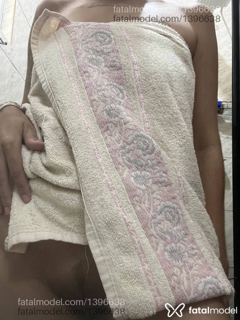 Acompanhante mulher loira (o) de olhos verdes - Isis Gurgel