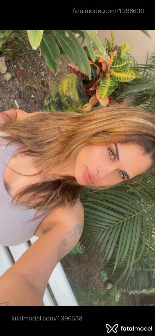 Acompanhante mulher loira (o) de olhos verdes - Isis Gurgel