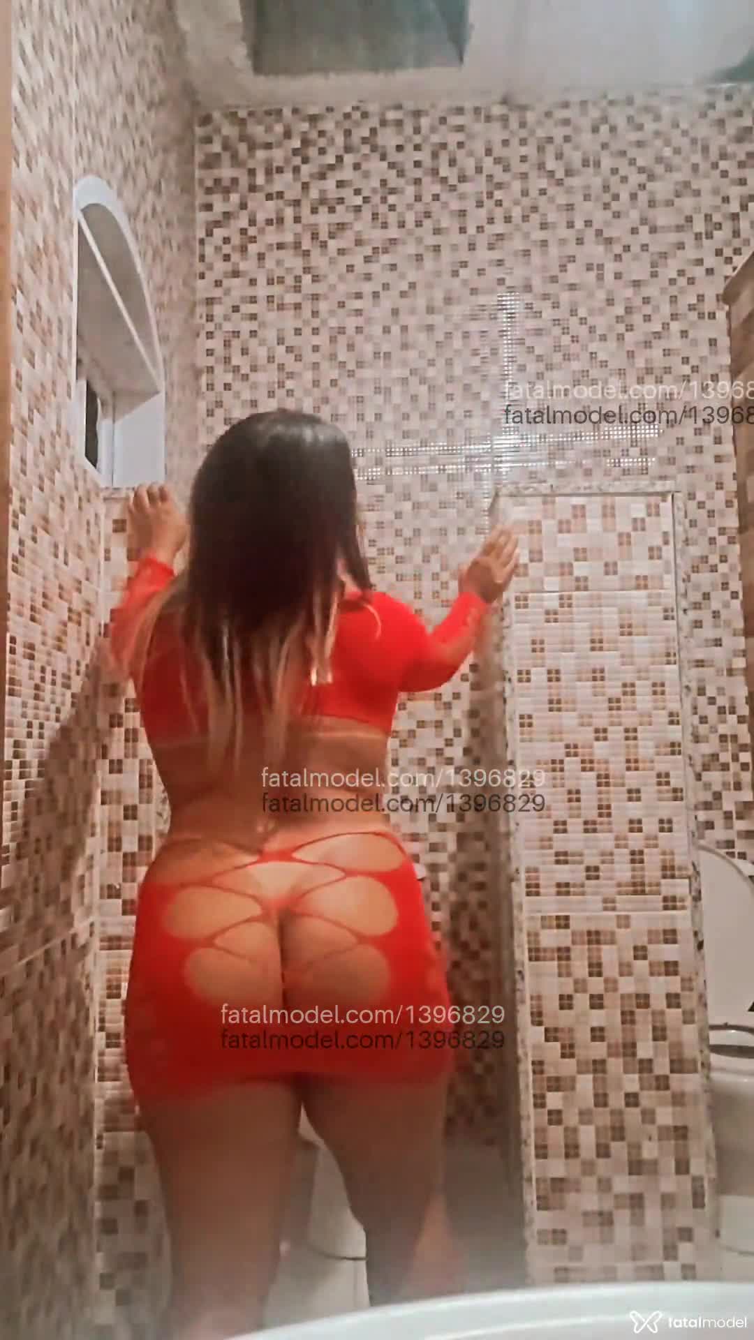 Acompanhante mulher loira (o) de olhos castanhos em Araruama Acompanhante mulher loira (o) de olhos castanhos em Araruama - Mel Santos