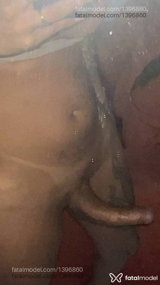 Acompanhante travesti morena (o) de olhos castanhos em Caraguatatuba - Vitoriaayala