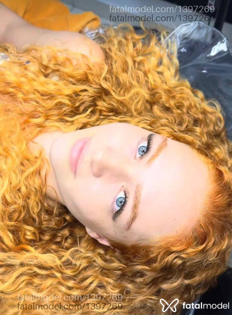 Acompanhante mulher loira (o) de olhos azuis em Linhares - Emanuela