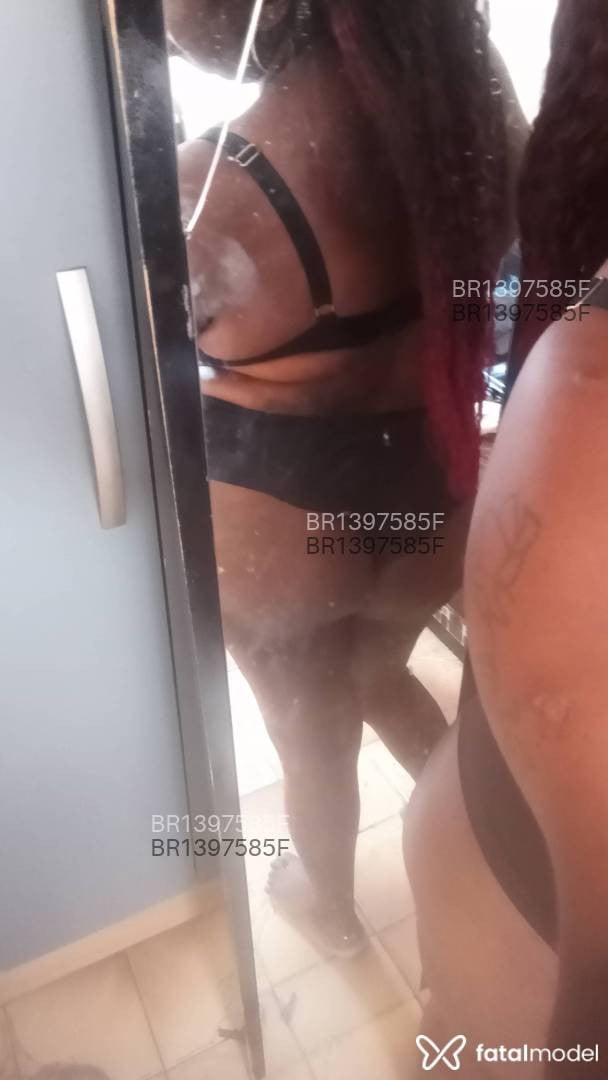 Acompanhante mulher morena (o) de olhos castanhos em Aparecida Acompanhante mulher morena (o) de olhos castanhos em Aparecida - Nathiely