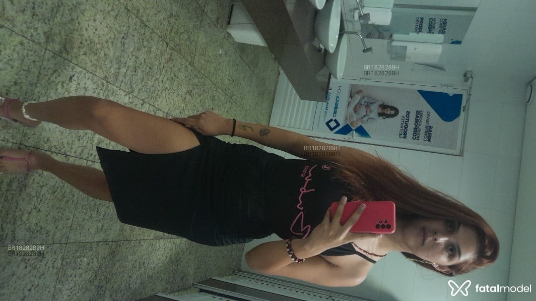 Acompanhante mulher ruiva (o) de olhos castanhos - Analice Acompanhante mulher ruiva (o) de olhos castanhos - Analice