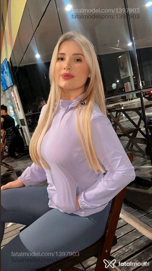 Acompanhante mulher loira (o) de olhos mel em Caçador - Bruna