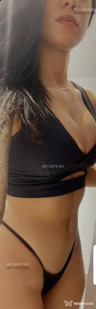 Acompanhante mulher morena (o) de olhos pretos em Virtual - Samanta Salles