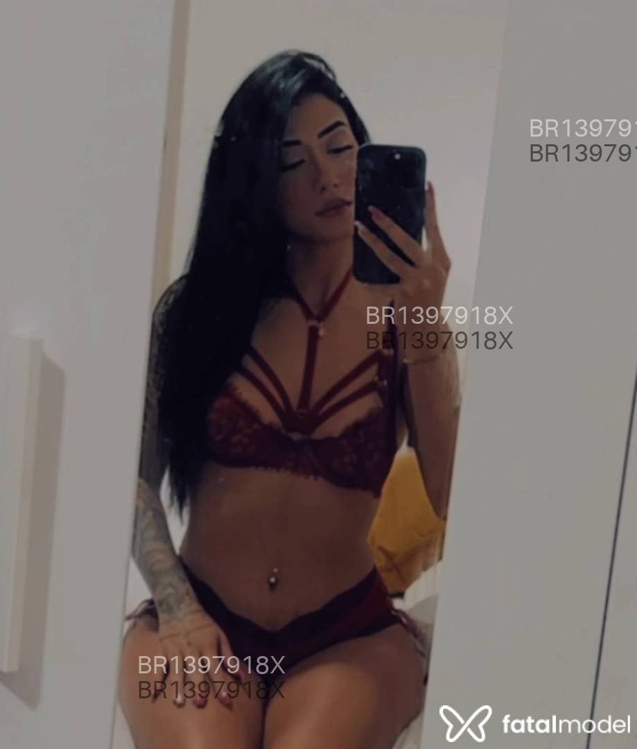 Acompanhante mulher morena (o) de olhos pretos em Virtual - Samanta Salles