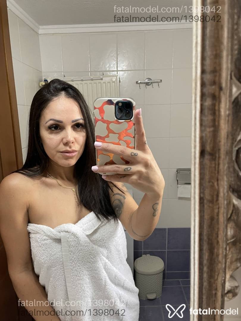 Acompanhante mulher morena (o) de olhos castanhos - Marina Brandão