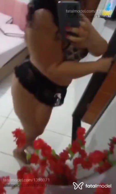 Acompanhante mulher morena (o) de olhos pretos em Colíder - Scarllet