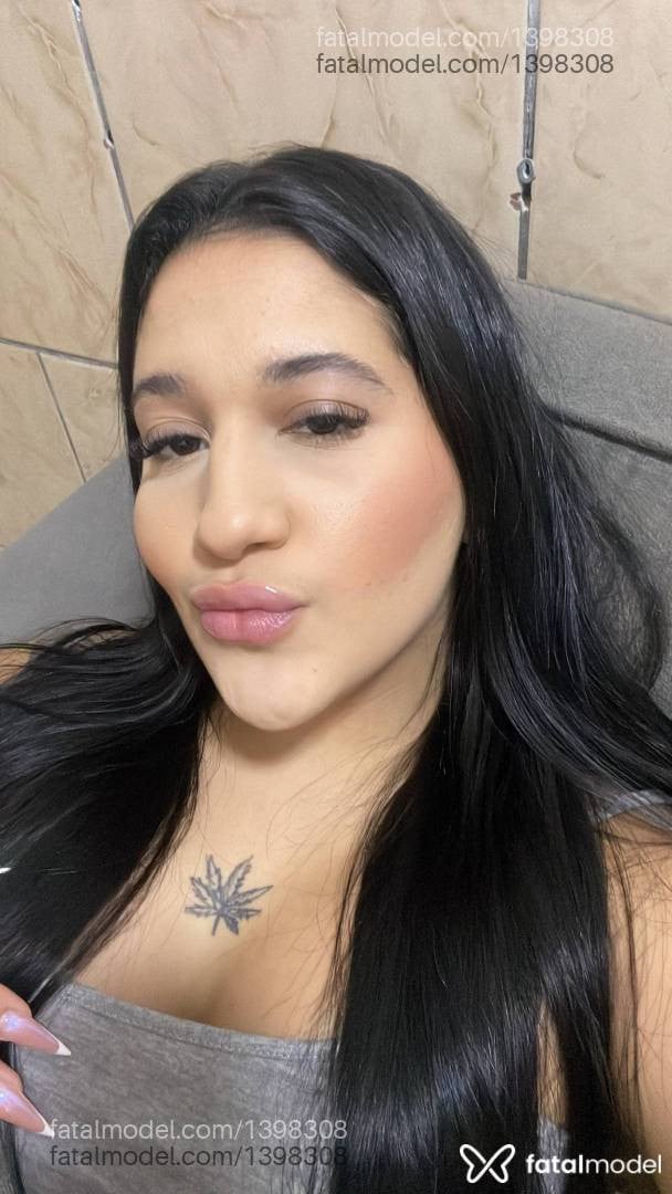 Acompanhante mulher com cabelo castanho de olhos castanhos em Porto Velho Acompanhante mulher com cabelo castanho de olhos castanhos em Porto Velho - DIANE AMARAL
