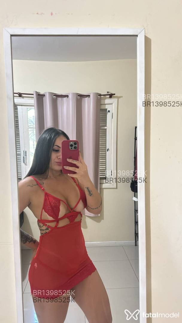 Acompanhante mulher com cabelo castanho de olhos castanhos em Jaraguá do Sul Acompanhante mulher com cabelo castanho de olhos castanhos em Jaraguá do Sul - Babi Muniz