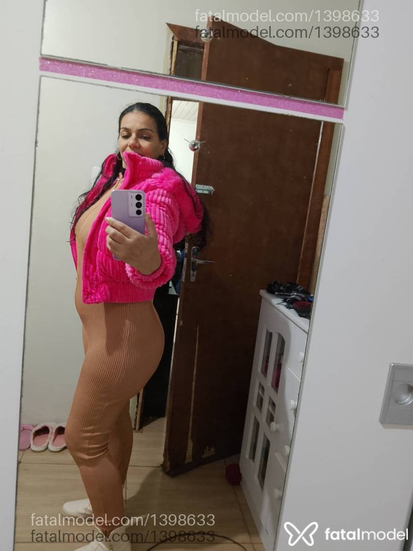 Acompanhante mulher morena (o) de olhos castanhos em Virtual - Laura