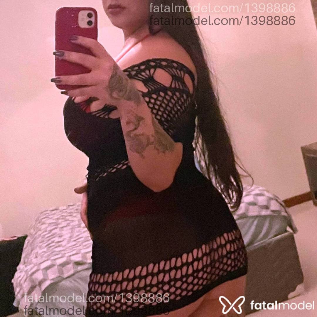 Acompanhante mulher com cabelo castanho de olhos castanhos em Joinville - Sarah Aguiar