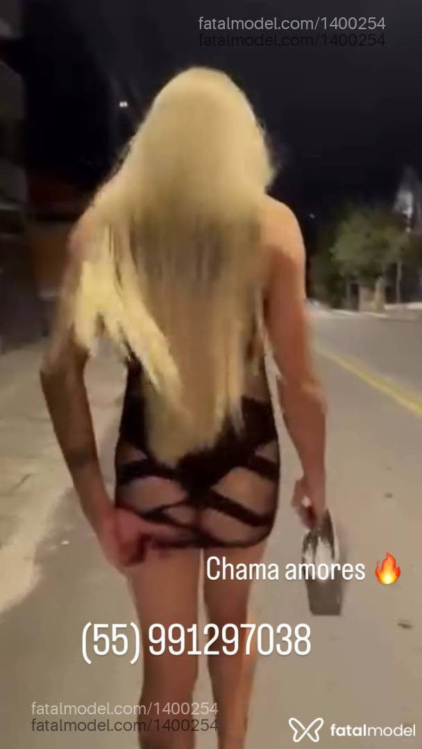 Acompanhante mulher trans com cabelo castanho de olhos castanhos - Thifany Bonzani