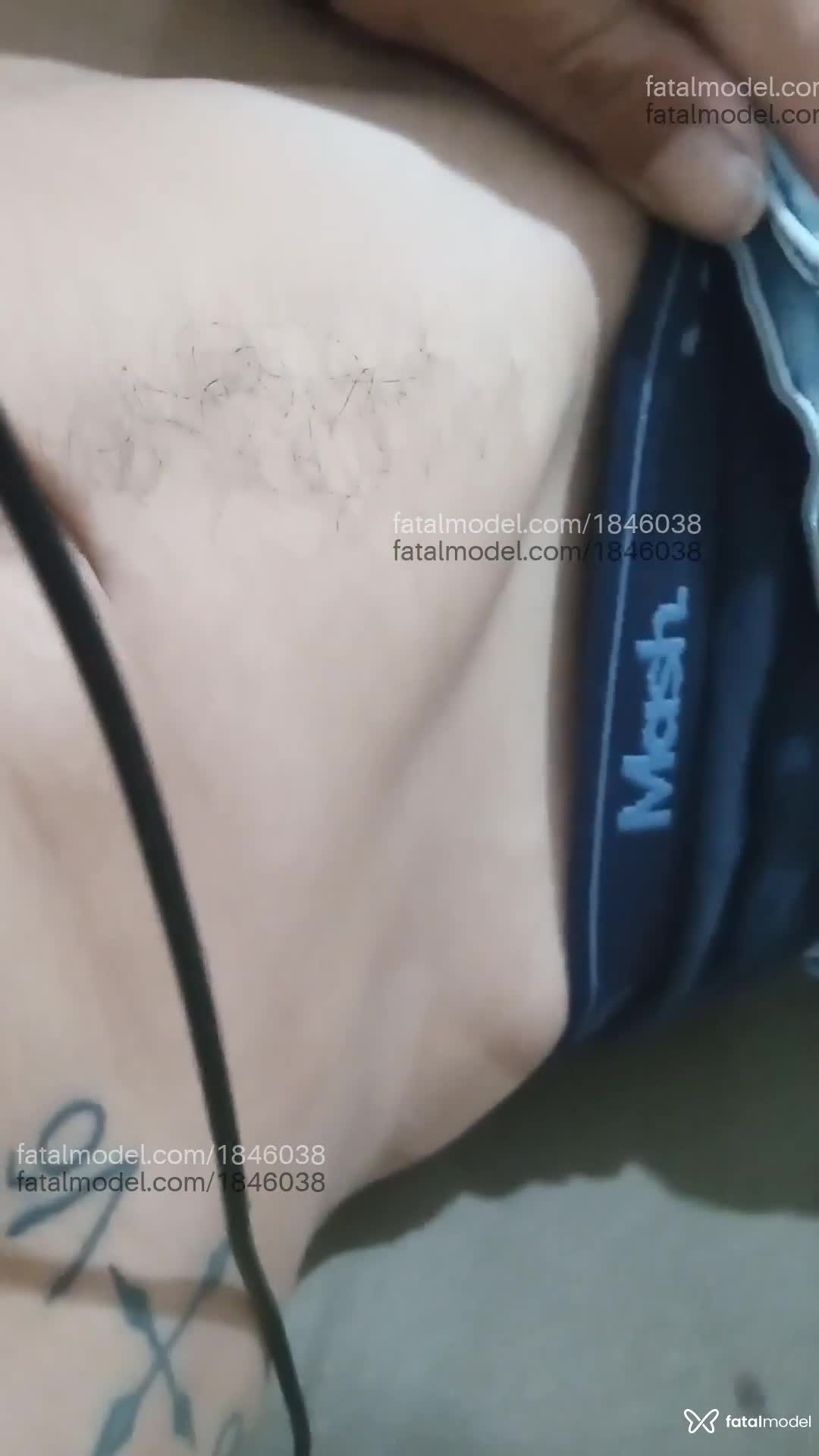 Acompanhante homem com cabelo castanho de olhos castanhos em Virtual - Vemnem