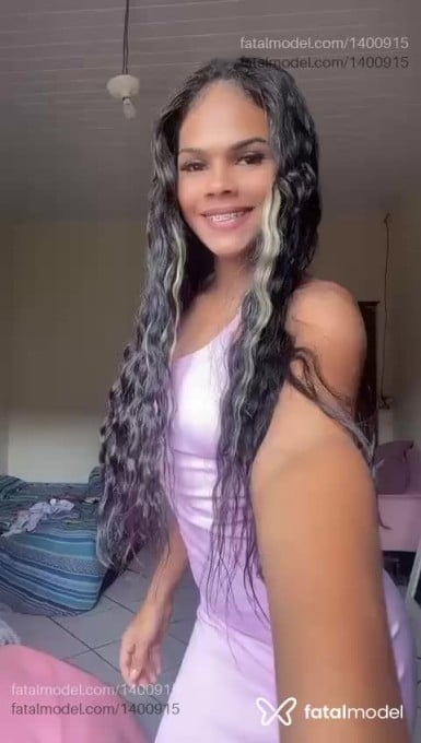 Acompanhante mulher morena (o) de olhos castanhos em Linhares Acompanhante mulher morena (o) de olhos castanhos em Linhares - Pérola
