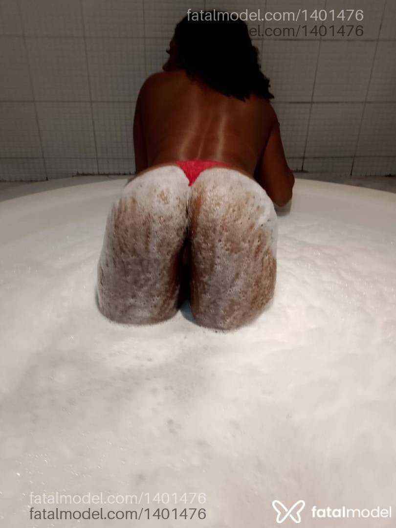Acompanhante mulher com cabelo castanho de olhos pretos - Jéssica Almeida