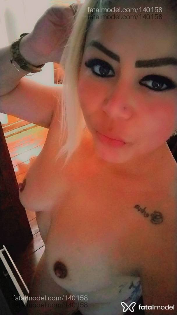 Acompanhante mulher loira (o) de olhos mel - Luana Oliver