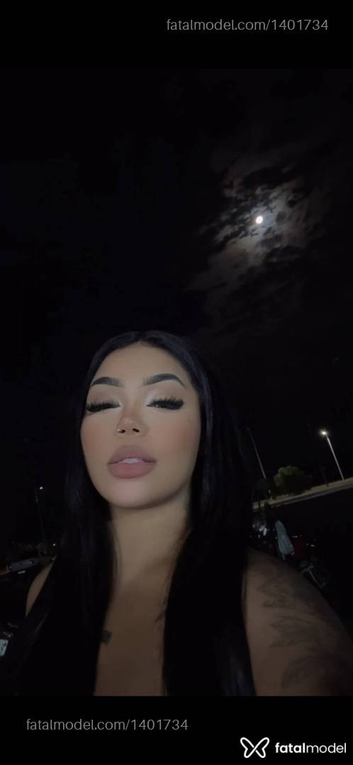 Acompanhante mulher morena (o) de olhos castanhos - Melissa