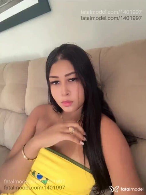 Acompanhante mulher com cabelo castanho de olhos castanhos - Ane Morena