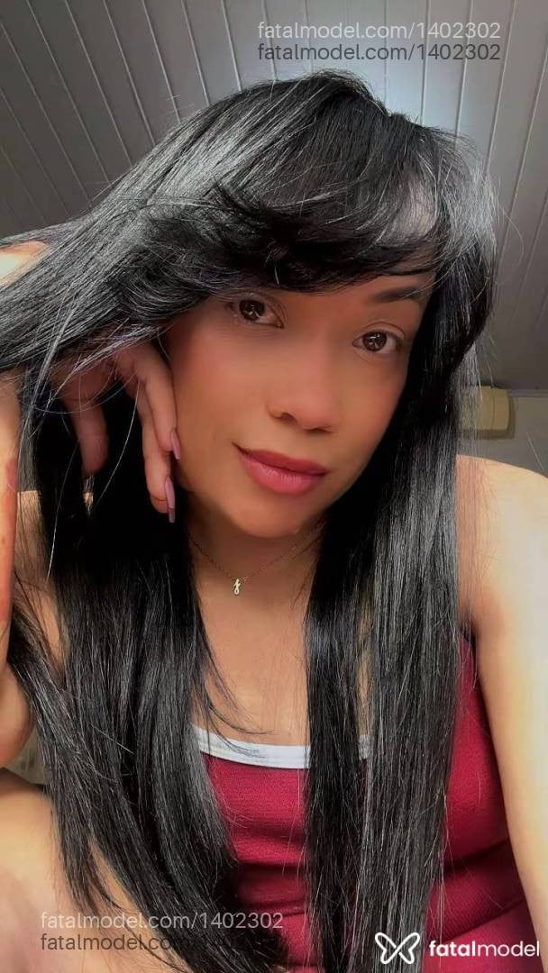 Acompanhante mulher com cabelo castanho de olhos castanhos - Thalyta