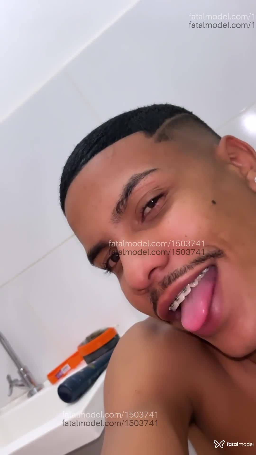 Acompanhante homem morena (o) de olhos castanhos em Uberlândia - Brehno Richardy