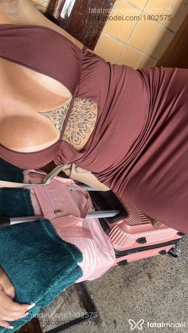 Acompanhante mulher trans morena (o) de olhos castanhos em Volta Redonda - Thalia Felix