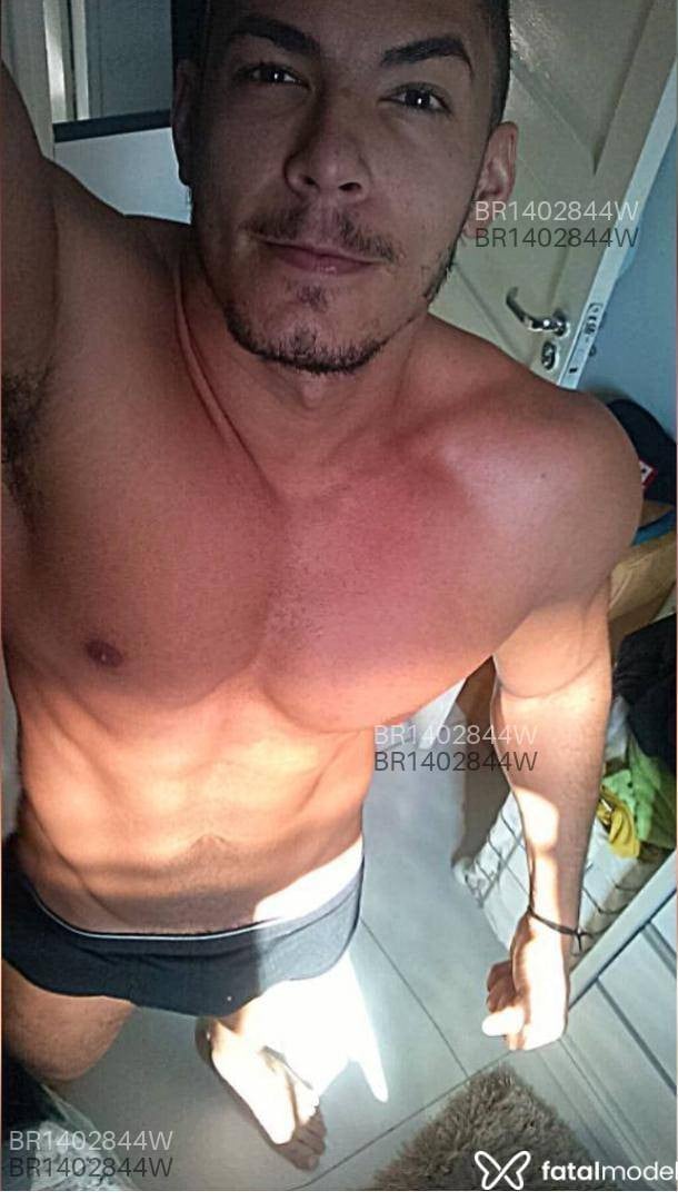 Acompanhante homem com cabelo castanho de olhos castanhos em Pouso Alegre - Pedro Jaspper