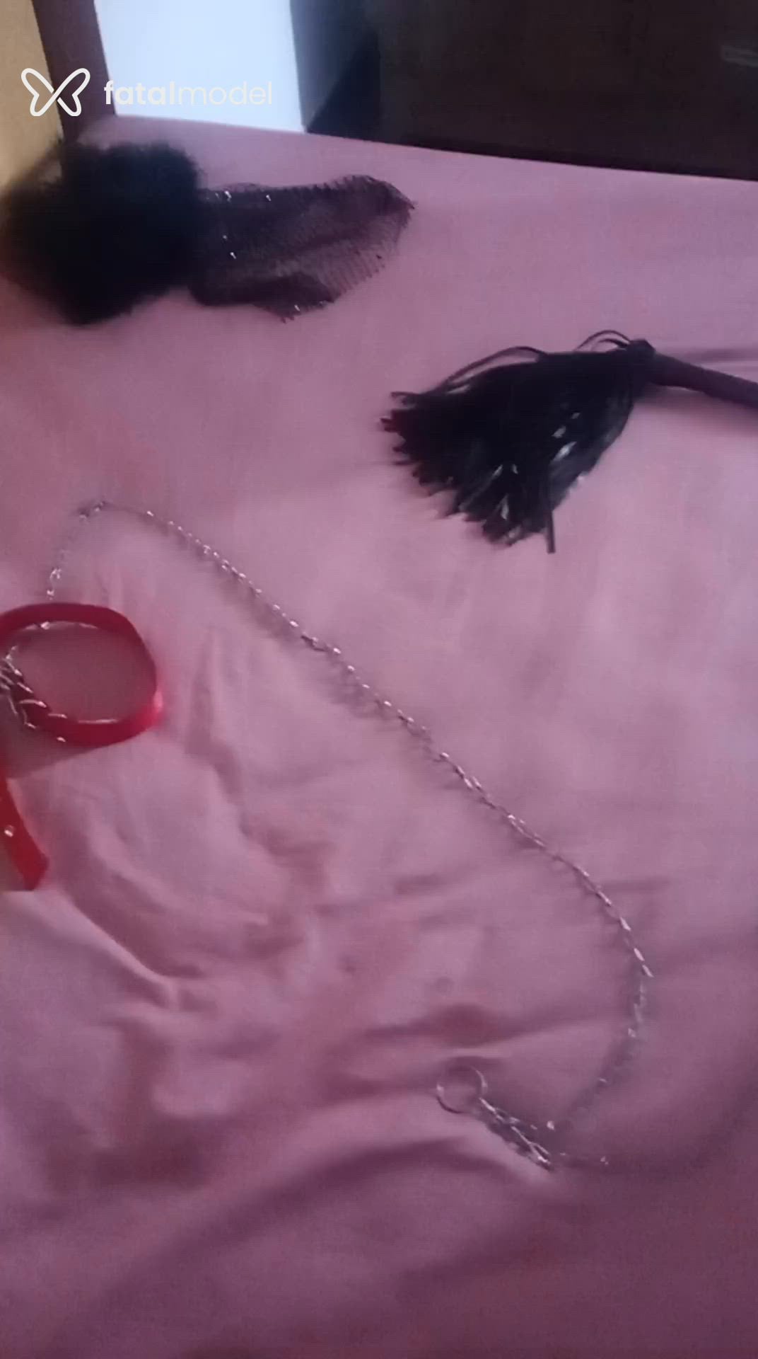 Acompanhante mulher com cabelo castanho de olhos castanhos - Camila