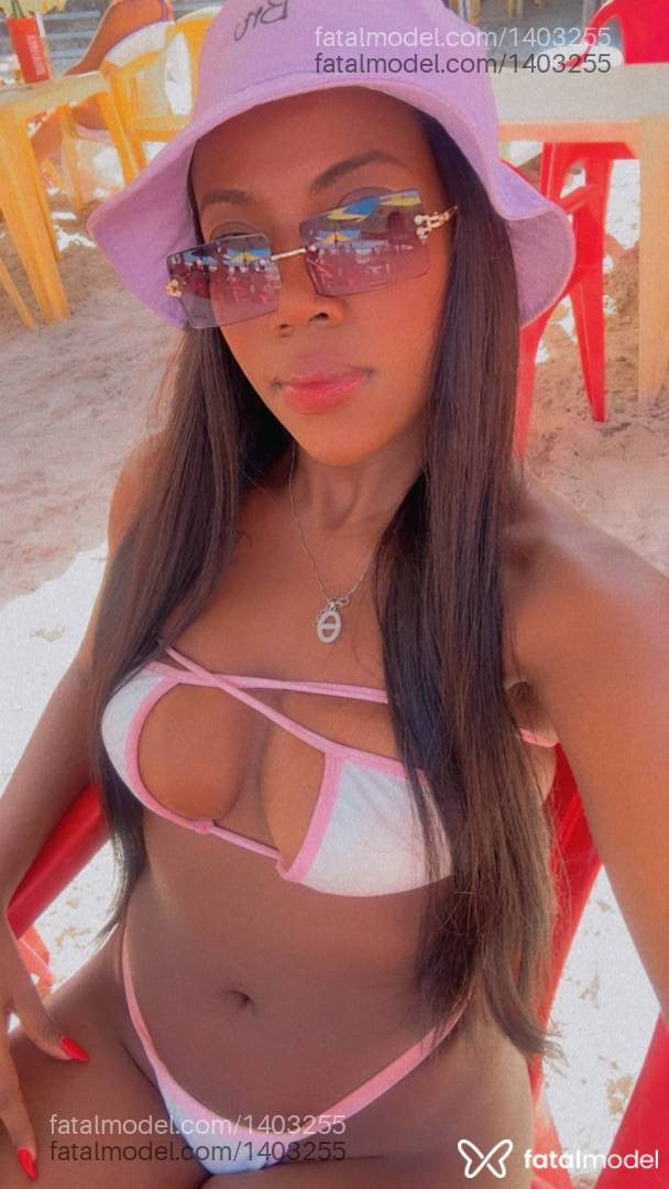 Acompanhante mulher morena (o) de olhos pretos - Bruna Azevedo