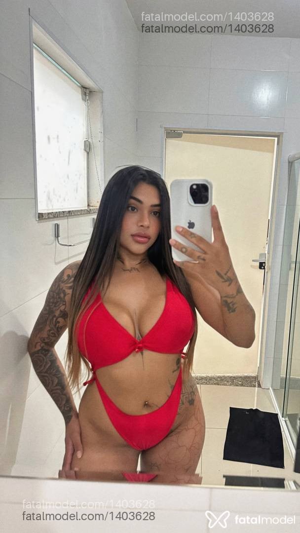 Acompanhante mulher morena (o) de olhos castanhos - Júlia Ribeiro