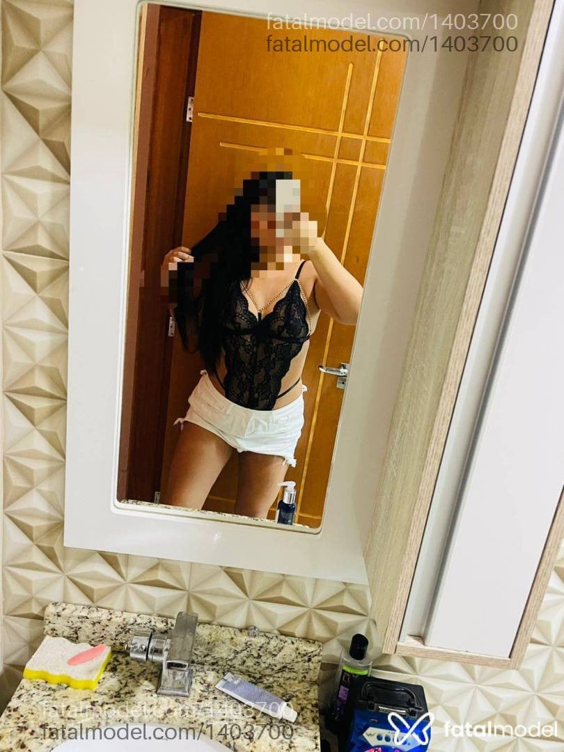 Acompanhante mulher morena (o) de olhos pretos em Frutal - Micaela Ferraz