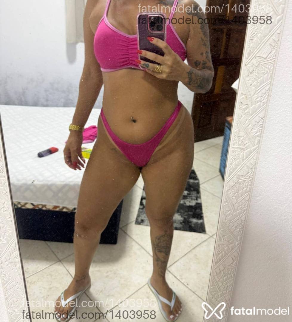 Acompanhante mulher com cabelo castanho de olhos castanhos - Anita