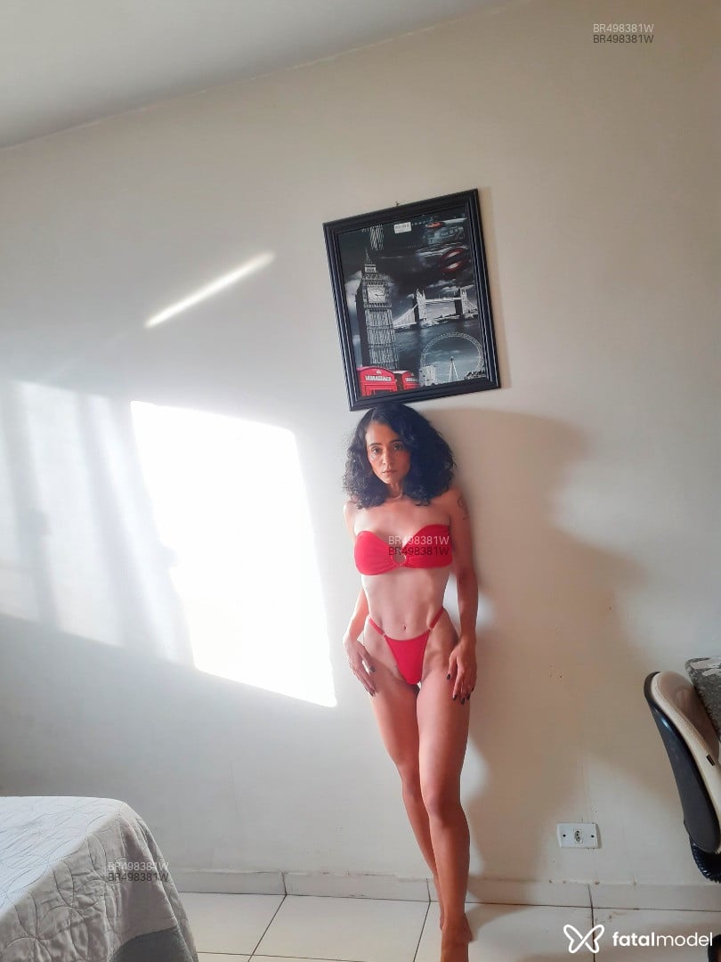 Acompanhante mulher loira (o) de olhos mel em Goiânia - Mellisa Lopes